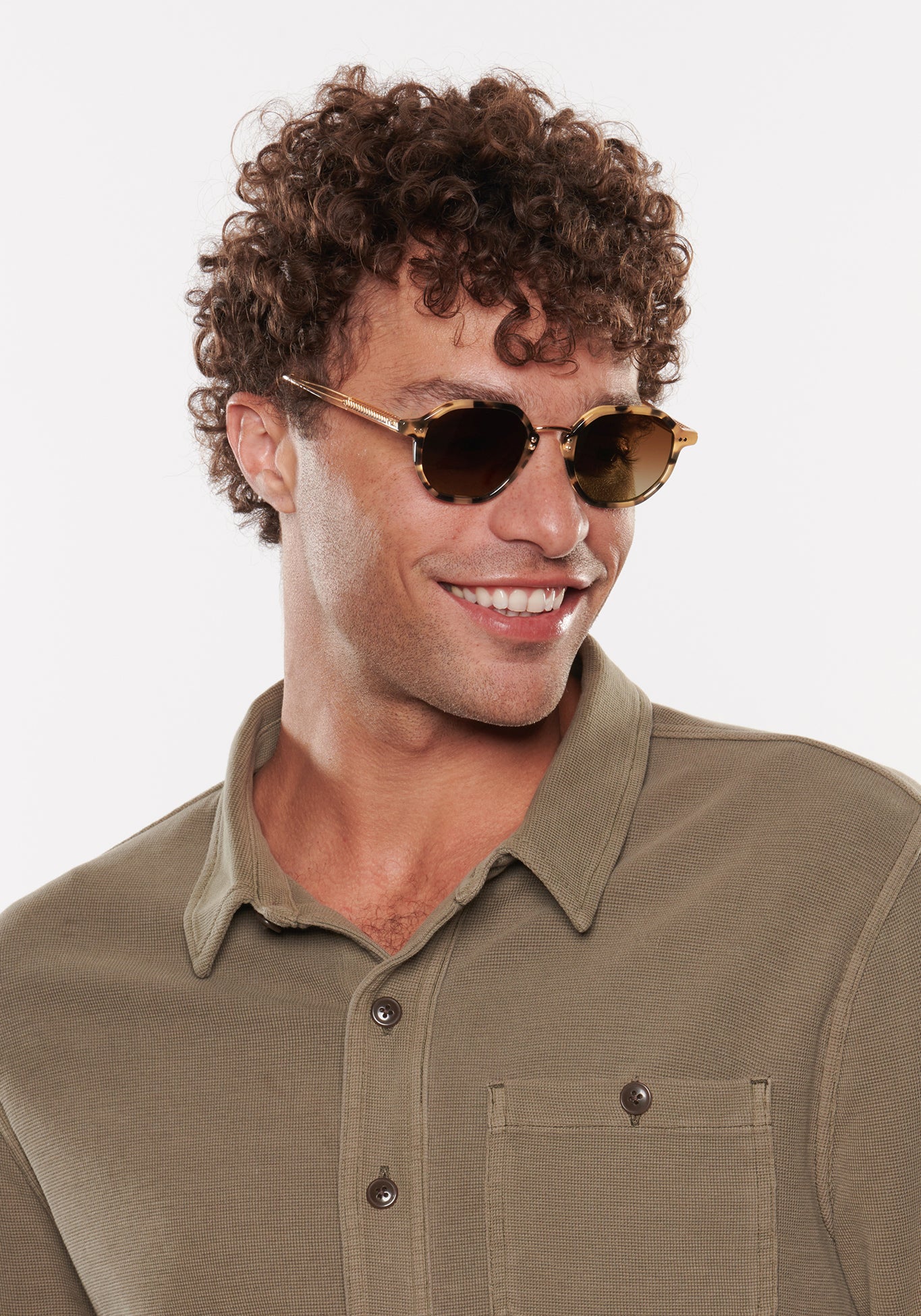 KREWE DAKOTA | Iberia + Haze Polarized 18K Handcrafted, luxury, designer tortoise shell acetate sunglasses mens model | Model: Miguel